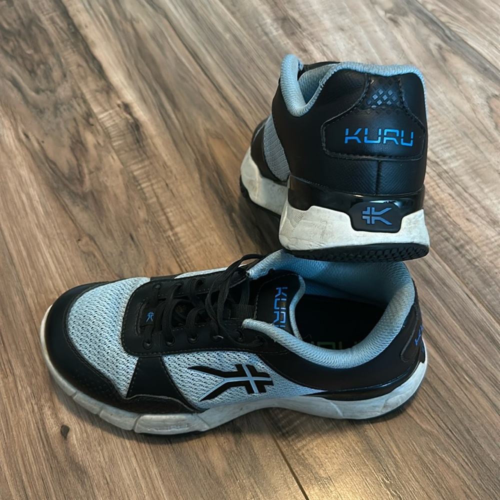 (WS1) Kuru Quantum 2.0 Sneakers.